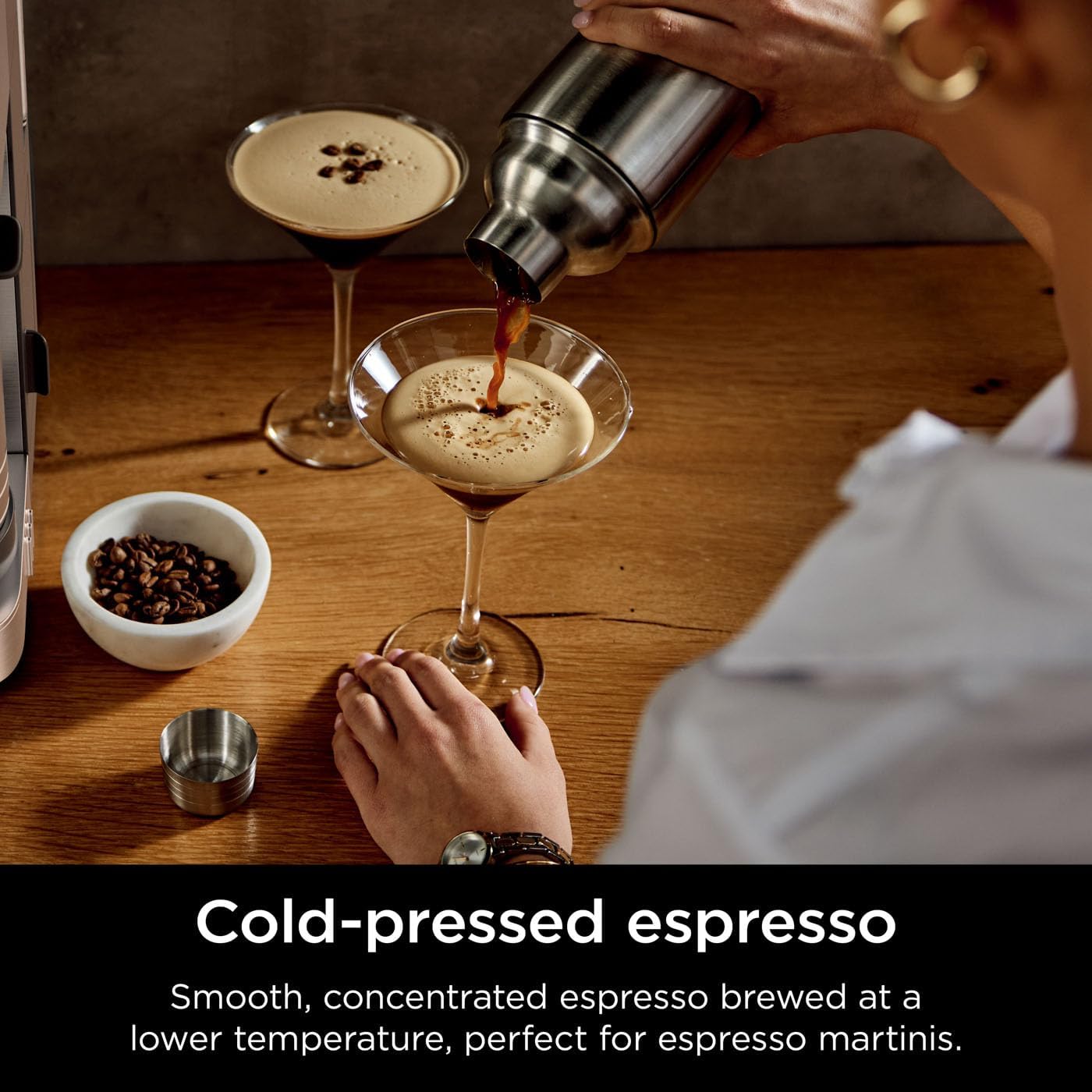 Ninja Luxe Pro 3-in-1 Coffee Machine, Latte, Cappuccino, Cold Brew & Espresso Maker With Built in Bean Grinder & Milk Frother, Easy to Use, 5 Automated Froth Presets, Silver, ES701UK