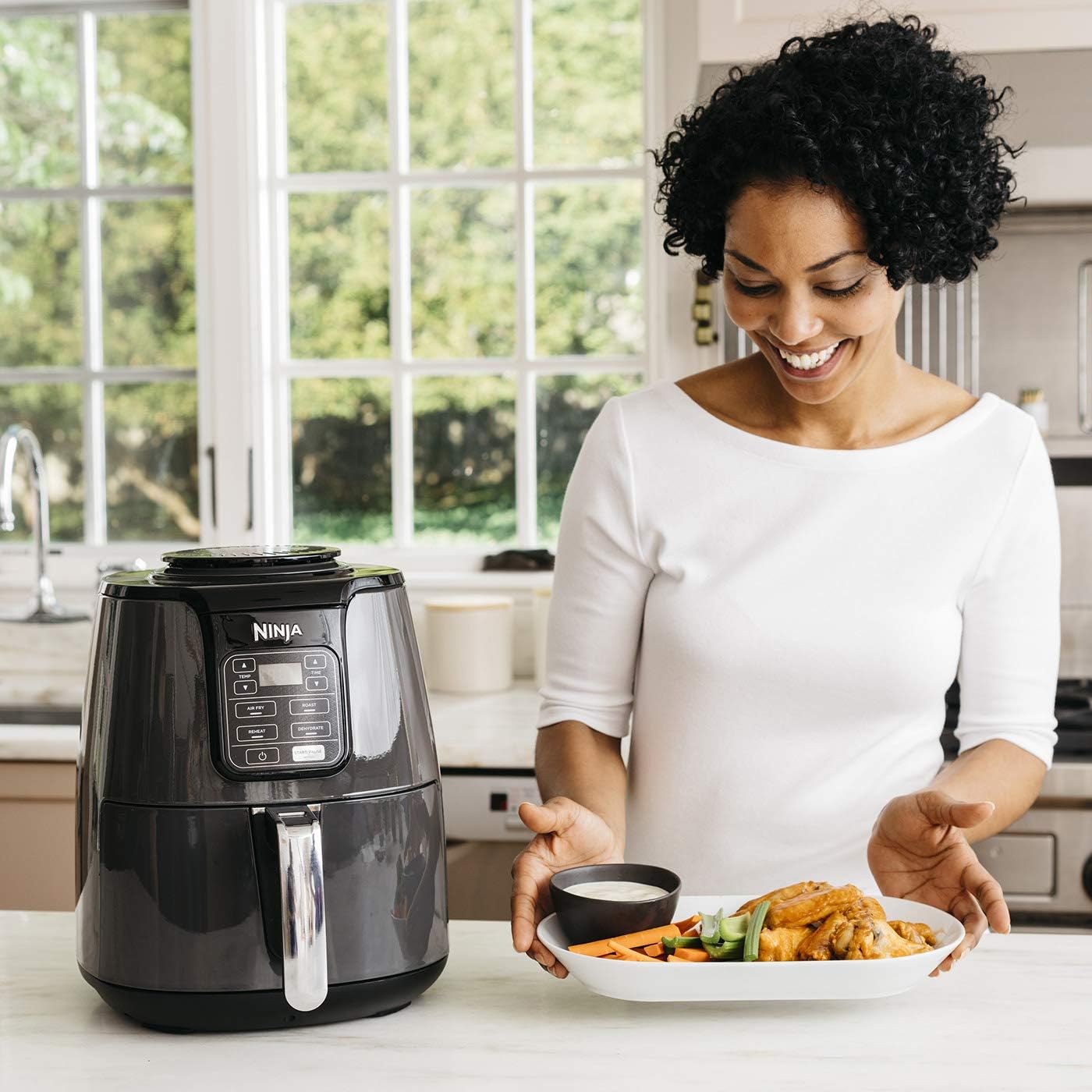 Ninja Air Fryer [AF100EU] 4 Cooking Modes, Air Fry, Roaster, Reheating, Dehydrating, Non-Stick Ceramic, 3.8 L, 1550W, Grey/Black